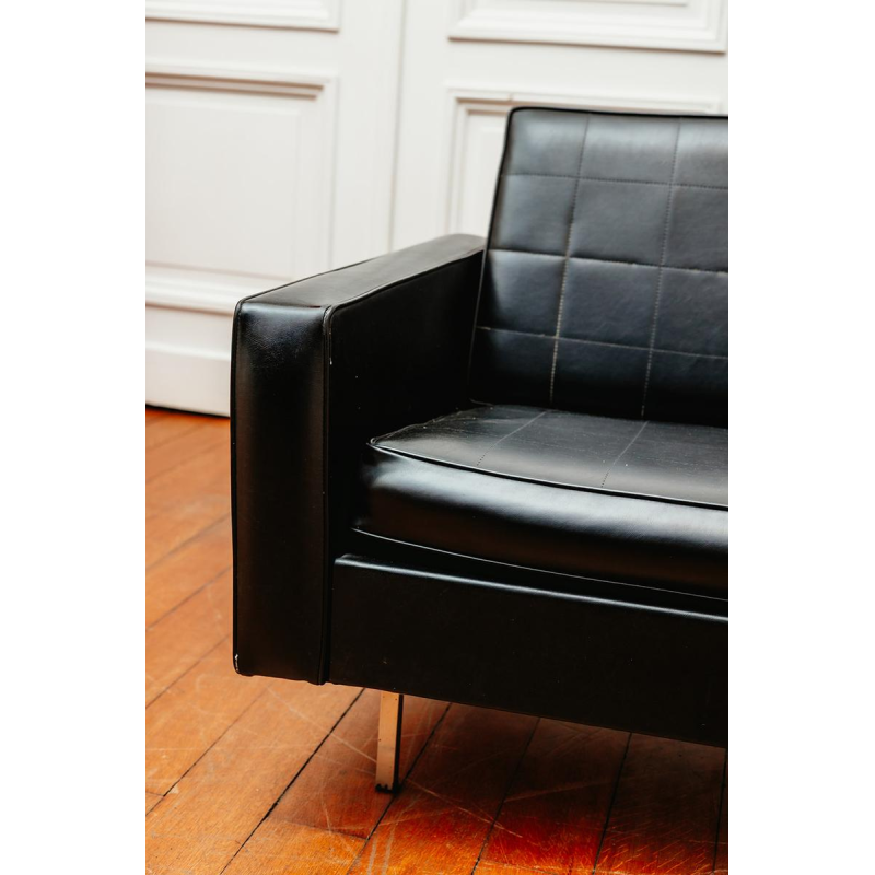 Fauteuil en skaï noir, 1960