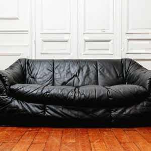 Michel Ducaroy voor Ligne Roset, leren bank in de vorm van een sloep, Frankrijk ca. 1970