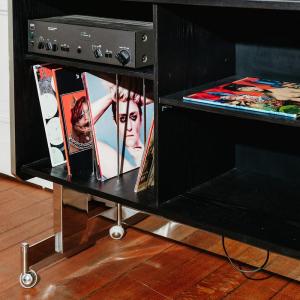 Meuble hi-fi vintage sur roulettes en bois stratifié noir, XXe siècle