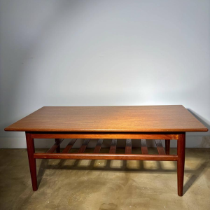 Trioh Mobler - Danemark, table basse en teck, circa 1960
