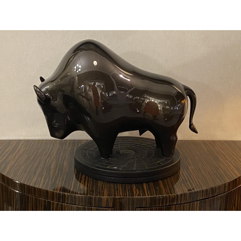 Laszlo Tibay "Bizon" sculpture en bronze laqué