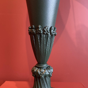 Pied de lampe classique en laiton, abat-jour plissé en Soie China HABOTAI, passementeries Ile de France