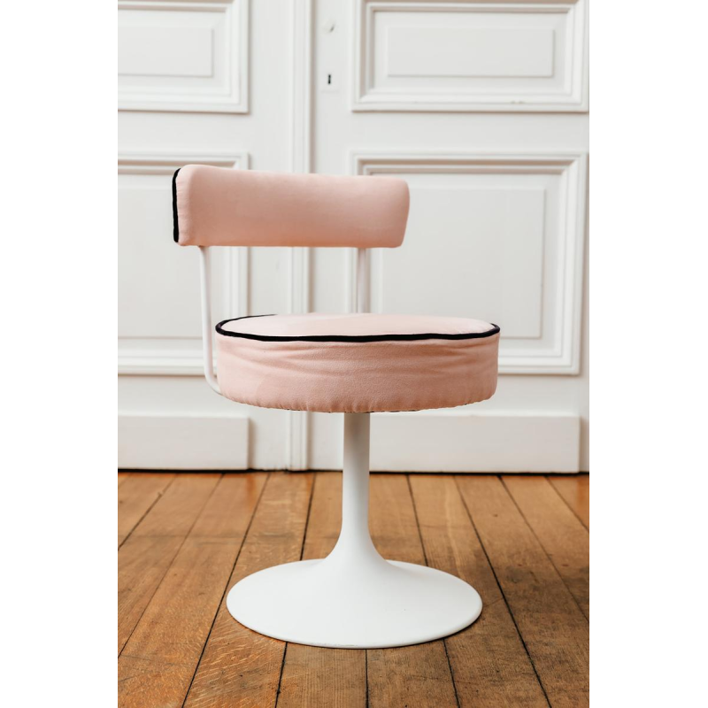 Set of stools and chairs with tulip legs, circa 1960