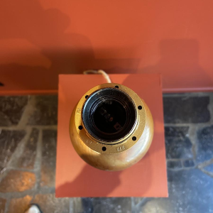 Lampe "Bouteille en grès" abat-jour bleu multicolore en tissé à la main d'Inde