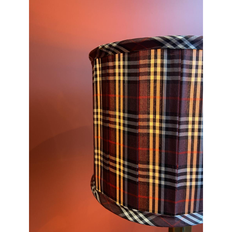 Gold-plated brass lamp base, oval lampshade in burgundy checkered silk