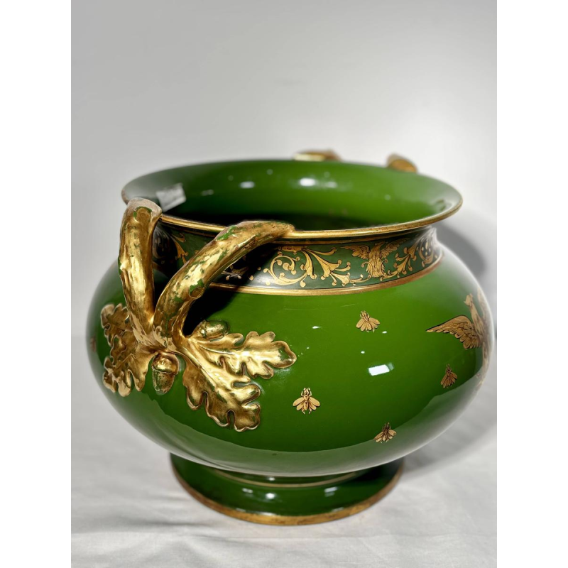 Jaget and Pinon Tours, Empire plantenbak, grote groene imperiale aardewerken pot