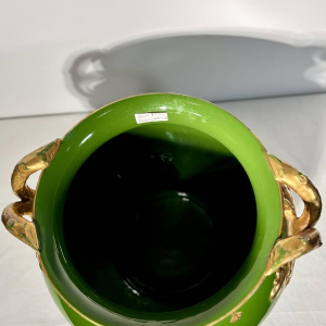 Jaget and Pinon Tours, Empire plantenbak, grote groene imperiale aardewerken pot