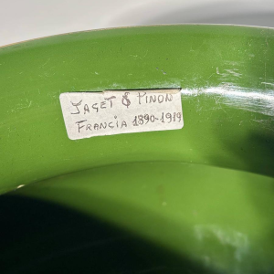 Jaget and Pinon Tours, Empire plantenbak, grote groene imperiale aardewerken pot