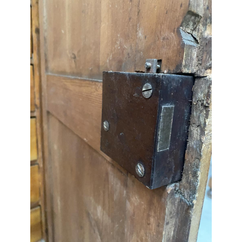 Cartonnier administratif en deux corps, bois sapin massif, XXe siècle