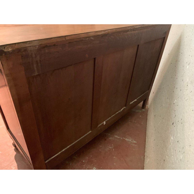 Commode en noyer à façade galbée de style Provençal, XVIIIᵉ siècle