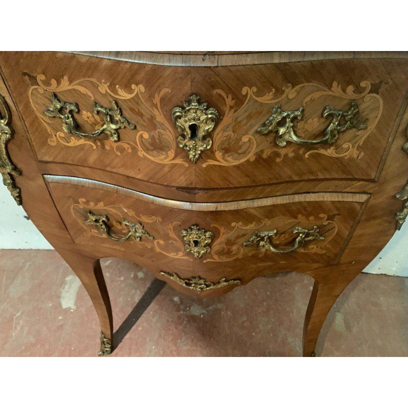 Kleine bolvormige commode van gefineerd hout en brons in Lodewijk XV-stijl, 20e eeuw.