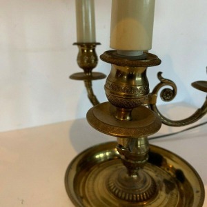 Bronze and sheet metal bouillotte lamp, 20th century