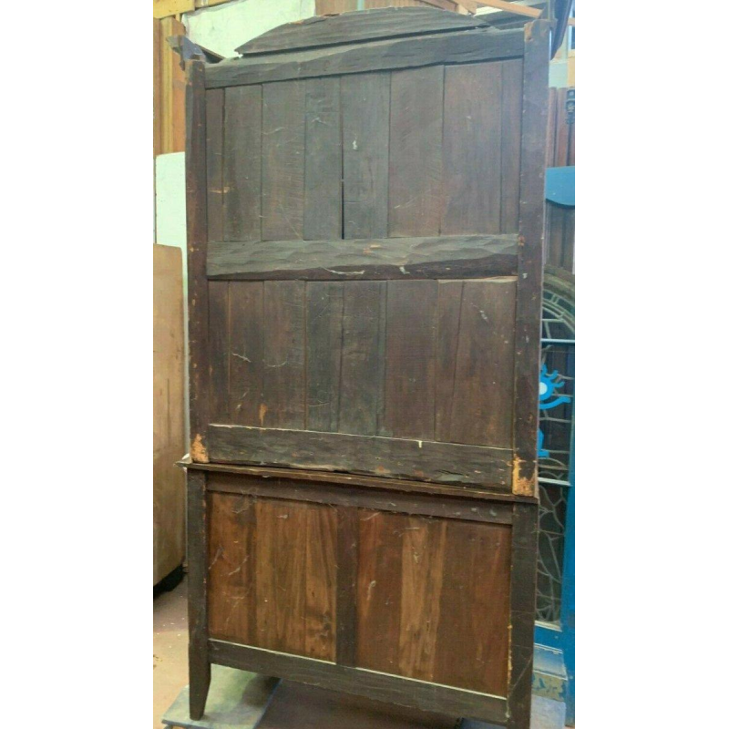 Two-part Louis XV walnut buffet, 18th century