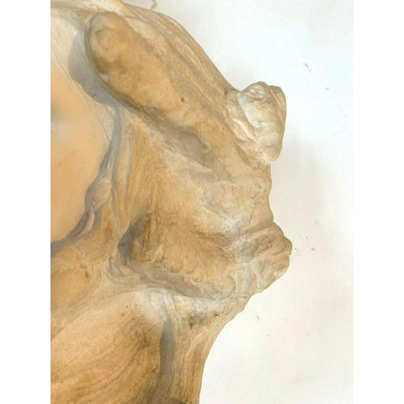 Prof Pattarino "Femme souriante" sculpture en marbre de Carrare, Italie XXᵉ siècle