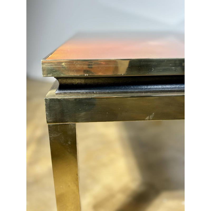 Table basse en résine laquée et laiton, années 70
