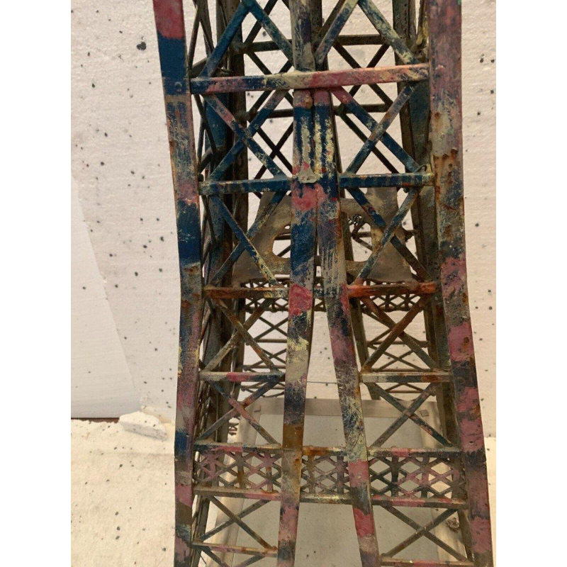 Grande Tour Eiffel en fer plat et cornières patinées, XXᵉ siècle
