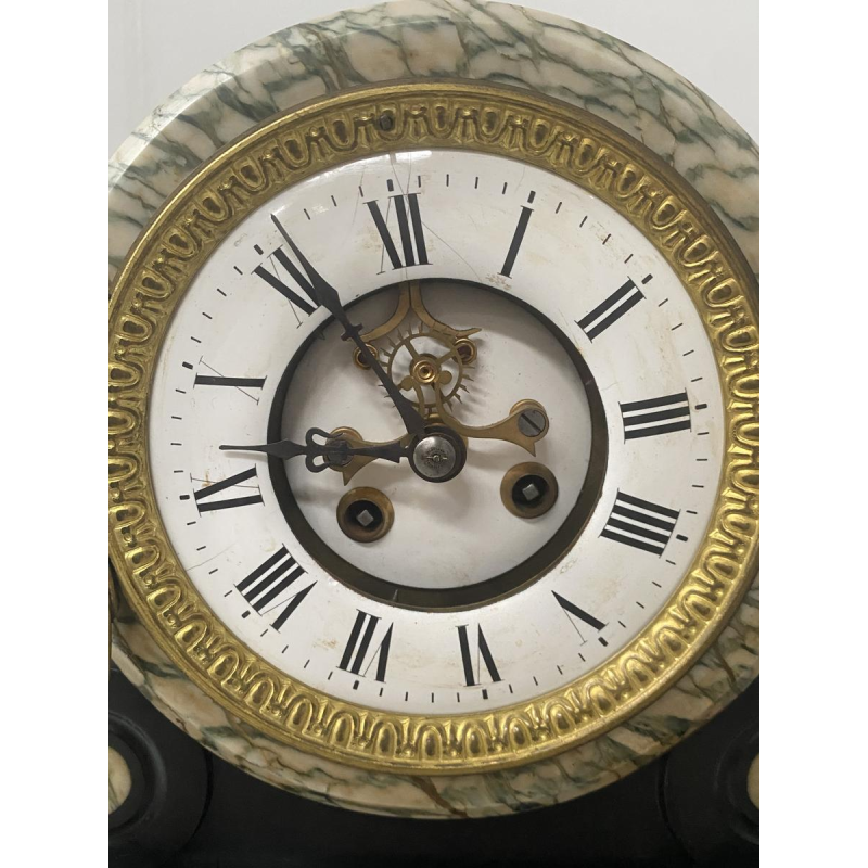 Portico clock and marble cassolettes, Louis Philippe period, 19th century