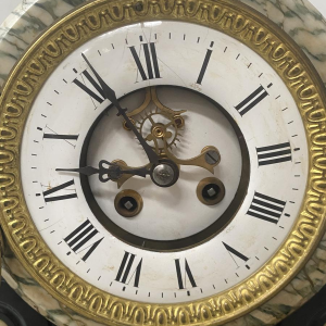 Portico clock and marble cassolettes, Louis Philippe period, 19th century