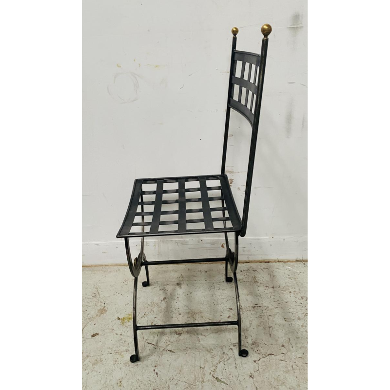 Set van vier gietijzeren stoelen met messing bollen, 20e eeuw