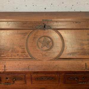 Bureau de pente Louis XV en chêne massif, XVIIIᵉ siècle