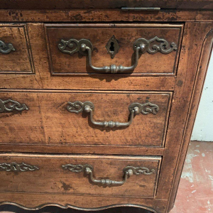 Bureau de pente Louis XV en chêne massif, XVIIIᵉ siècle