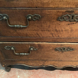 Bureau de pente Louis XV en chêne massif, XVIIIᵉ siècle