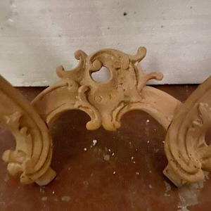 Console de style Louis XV en bois naturel, XIXᵉ siècle