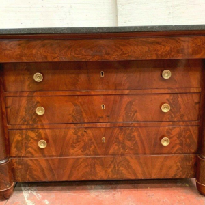 Empire period commode with detached columns, flame mahogany, 19th century
