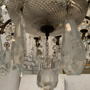 Lustre à pampilles à douze points de lumière, XXᵉ siècle