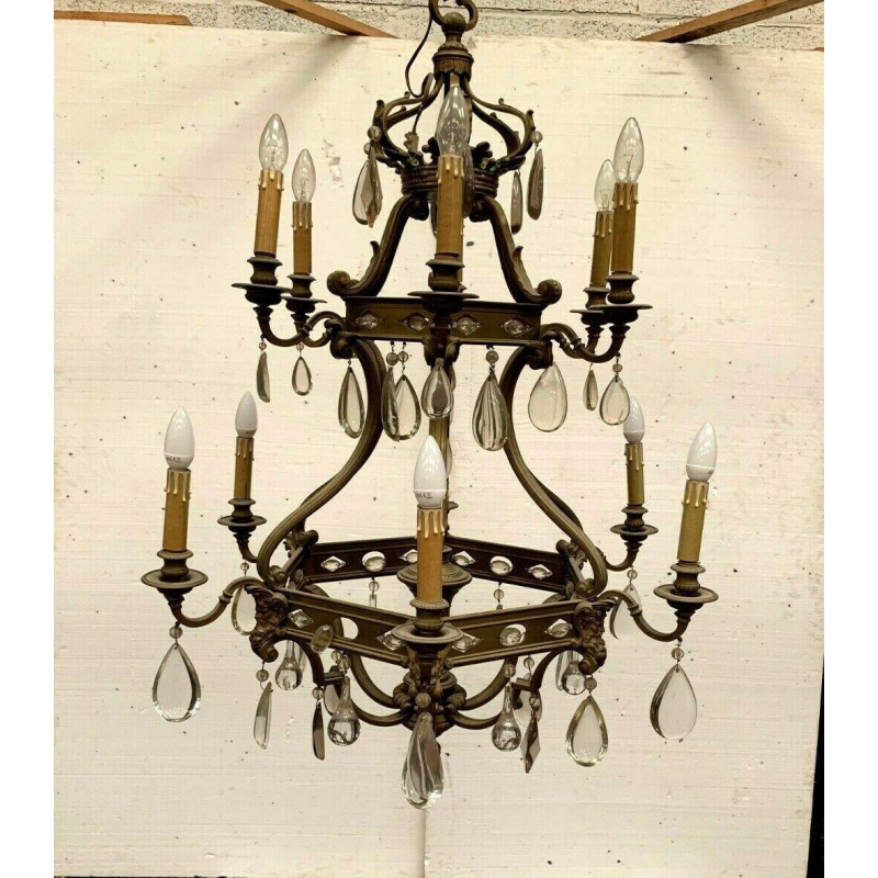 Lustre cage de style Renaissance en bronze et pendeloques de verre coloré, XIXᵉ siècle