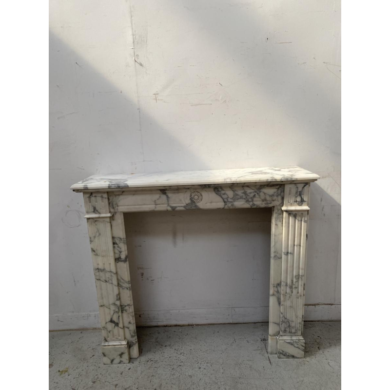 Louis XVI style fireplace, finely carved white marble, late 19th century