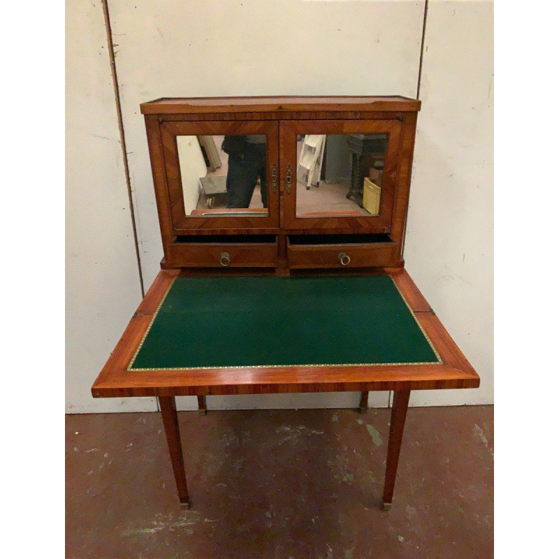 Bureau de dame en bois de rose de style Louis XVI, XIXᵉ siècle