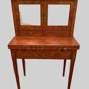 Damesschrijftafel van palissanderhout in Lodewijk XVI-stijl, 19e eeuw.