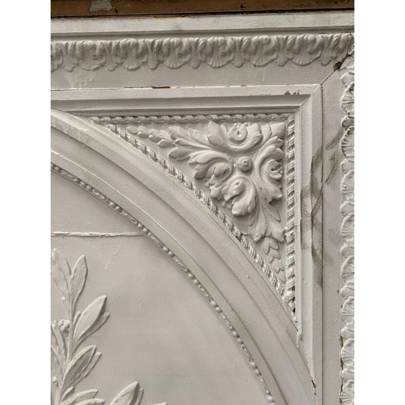 Deurfronton, decoratief paneel van hout en gepatineerd stucwerk, 19e eeuw