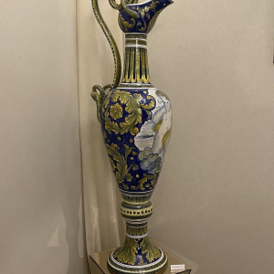 Grifo Deruta, grande jarre en céramique, anse formée de serpents, Italie XXe siècle