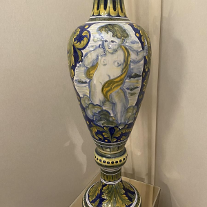 Grifo Deruta, grande jarre en céramique, anse formée de serpents, Italie XXe siècle