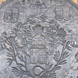 Plaque de fond de cheminée en fonte, XVIIIᵉ siècle