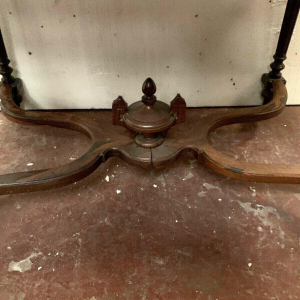 Bureau in Napoleon III-stijl, gemaakt van palissanderhout en fineer, 19e eeuw.