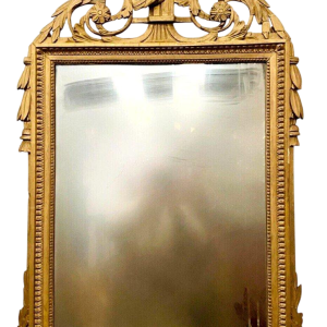 Miroir de style Louis XVI en bois et stuc doré, XIXᵉ siècle