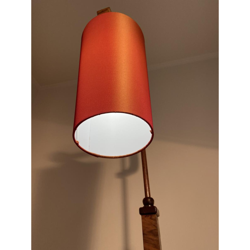 Lampadaire / liseuse en bois et placage avec abat-jour orange, ca 1950