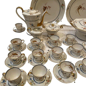 Limoges by Théodore Haviland, 83-piece dinner service, 20th century