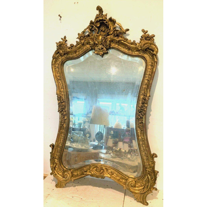 Rococo spiegel in Lodewijk XV-stijl, vervaardigd uit hout en verguld stucwerk, begin 20e eeuw.