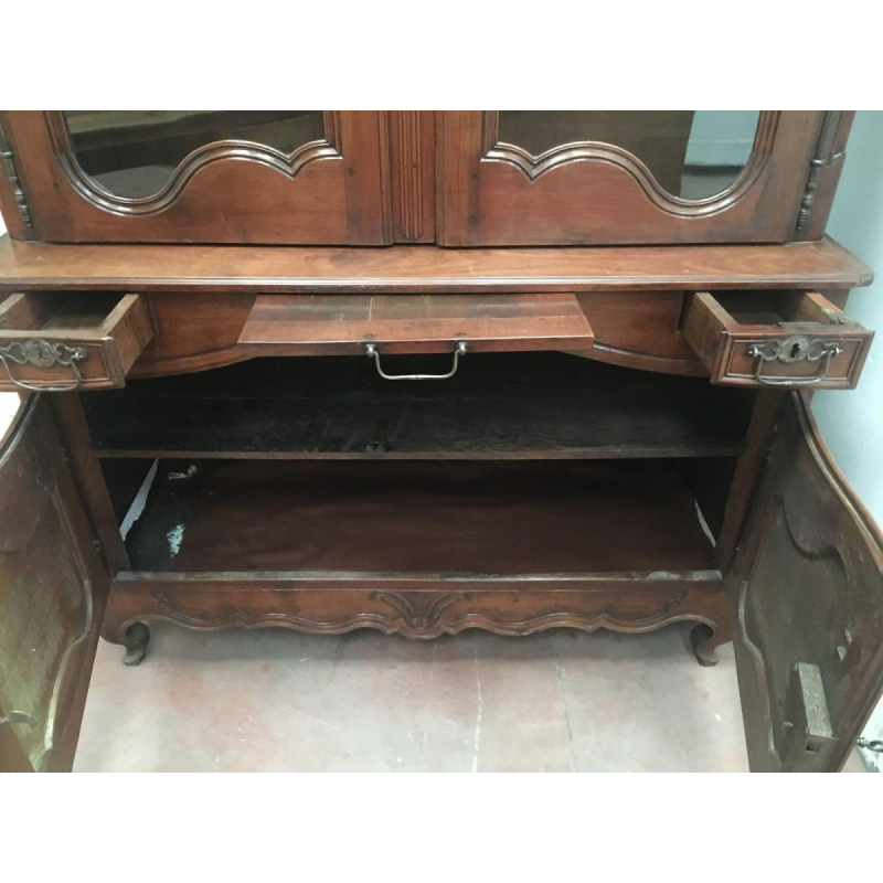 Louis XV two-part buffet in solid walnut, 18th century