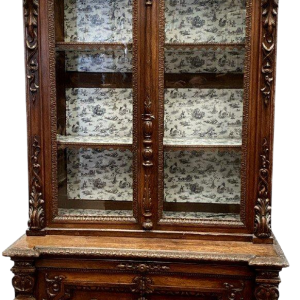 Vitrine deux corps de style Renaissance, noyer massif, époque Napoléon III, fin XIXe siècle