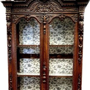 Vitrine deux corps de style Renaissance, noyer massif, époque Napoléon III, fin XIXe siècle