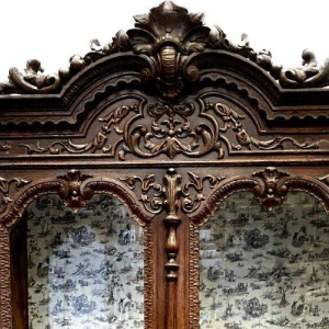Two-part Renaissance-style display cabinet, solid walnut, Napoleon III period, late 19th century
