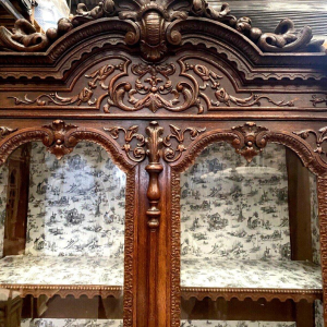 Tweedelige vitrinekast in renaissancestijl, massief walnotenhout, periode Napoleon III, eind 19e eeuw