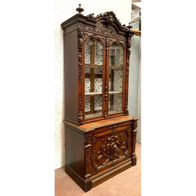 Vitrine deux corps de style Renaissance, noyer massif, époque Napoléon III, fin XIXe siècle