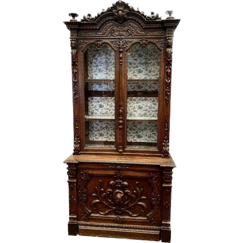 Two-part Renaissance-style display cabinet, solid walnut, Napoleon III period, late 19th century