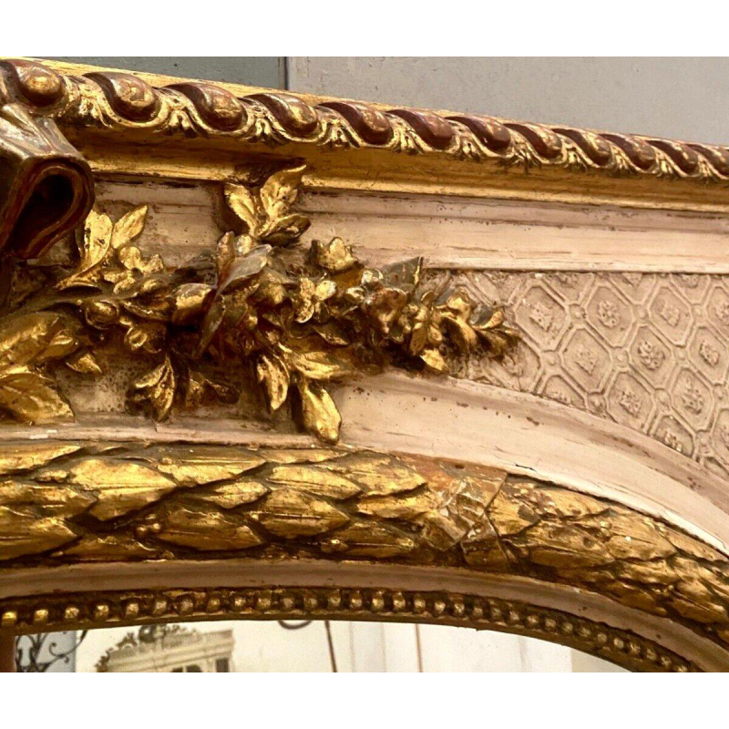 Miroir de style Louis XV en bois et stuc doré et patiné, XIXᵉ siècle